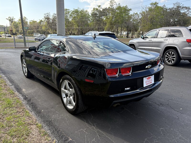 2011 Chevrolet Camaro 2LT - Photo 7 - Lecanto, FL 34461