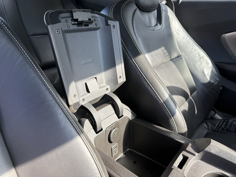 2011 Chevrolet Camaro 2LT - Photo 24 - Lecanto, FL 34461