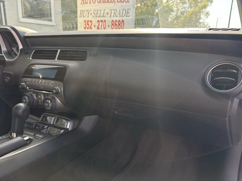 2011 Chevrolet Camaro 2LT - Photo 26 - Lecanto, FL 34461