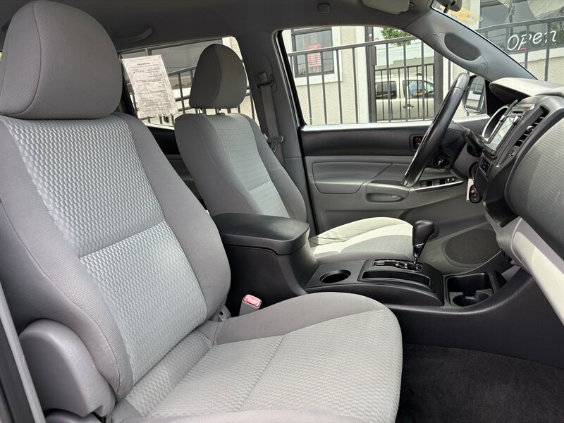2014 Toyota Tacoma - Photo 19 - Lecanto, FL 34461