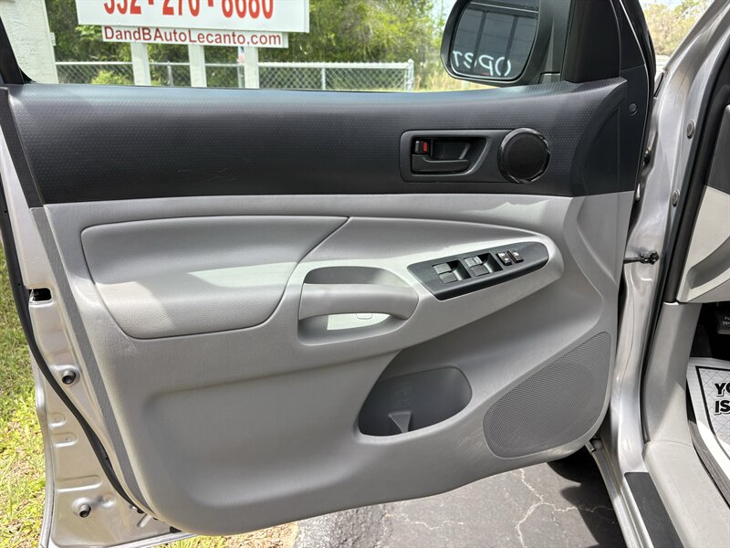 2014 Toyota Tacoma - Photo 7 - Lecanto, FL 34461