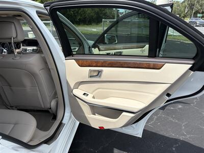 2014 Mercedes-Benz E 350 Luxury   - Photo 9 - Lecanto, FL 34461