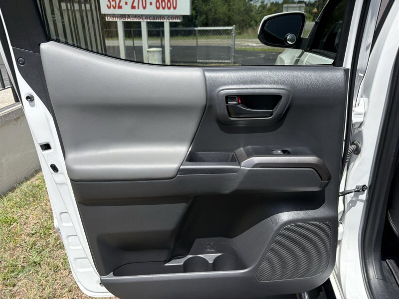 2023 Toyota Tacoma SR5 V6 - Photo 27 - Lecanto, FL 34461