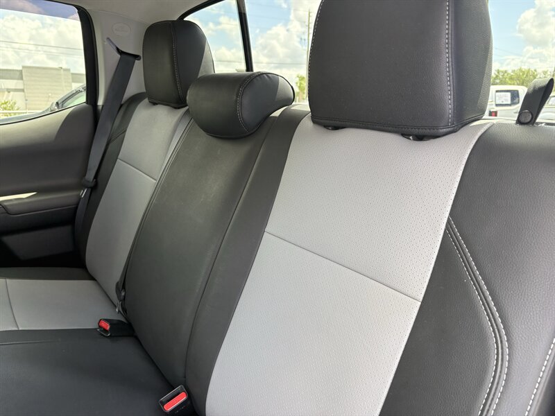 2023 Toyota Tacoma SR5 V6 - Photo 29 - Lecanto, FL 34461