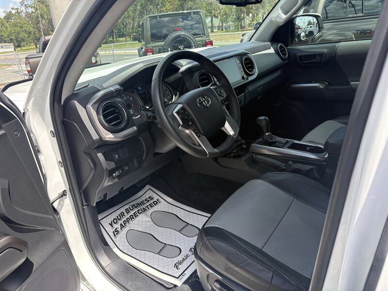 2023 Toyota Tacoma SR5 V6 - Photo 8 - Lecanto, FL 34461
