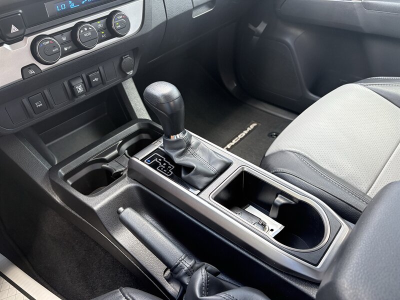 2023 Toyota Tacoma SR5 V6 - Photo 13 - Lecanto, FL 34461