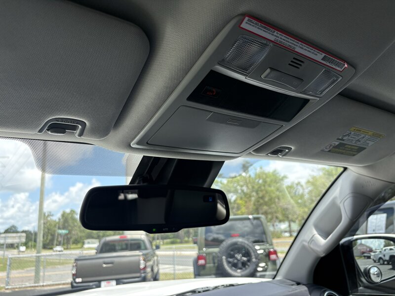 2023 Toyota Tacoma SR5 V6 - Photo 14 - Lecanto, FL 34461