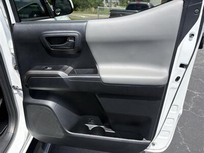 2023 Toyota Tacoma SR5 V6 - Photo 24 - Lecanto, FL 34461