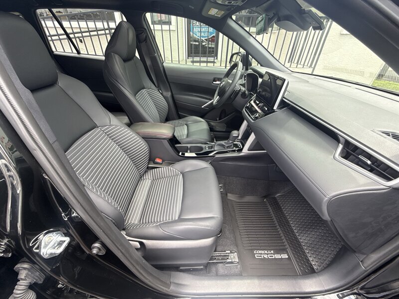 2025 Toyota Corolla Cross Hybrid XSE - Photo 30 - Lecanto, FL 34461
