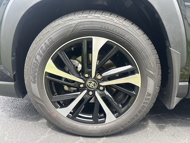 2025 Toyota Corolla Cross Hybrid XSE - Photo 11 - Lecanto, FL 34461