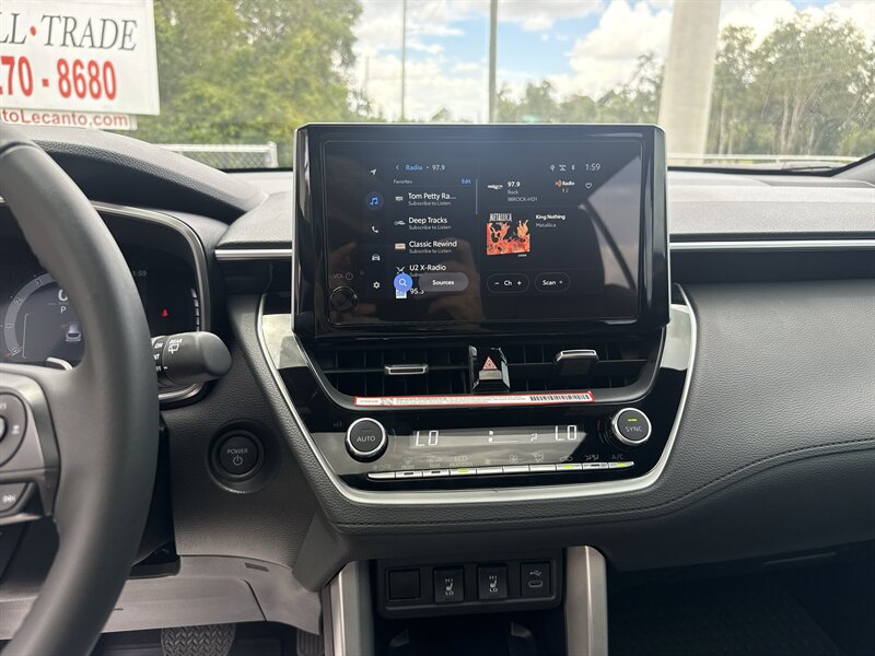 2025 Toyota Corolla Cross Hybrid XSE - Photo 22 - Lecanto, FL 34461