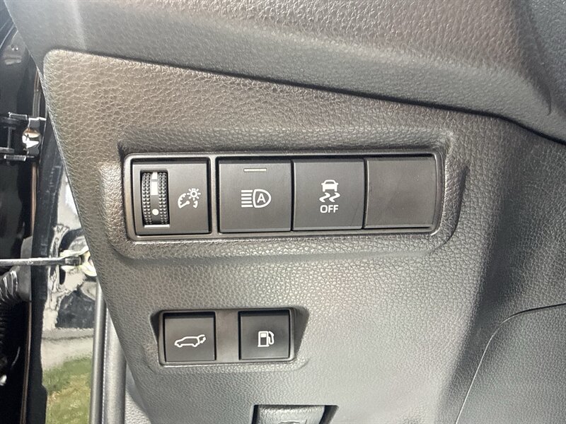 2025 Toyota Corolla Cross Hybrid XSE - Photo 28 - Lecanto, FL 34461