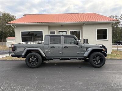 2020 Jeep Gladiator Overland   - Photo 4 - Lecanto, FL 34461