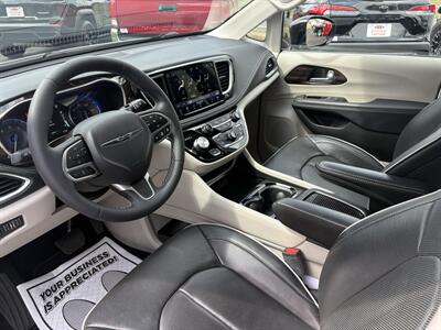 2024 Chrysler Pacifica Limited   - Photo 31 - Lecanto, FL 34461