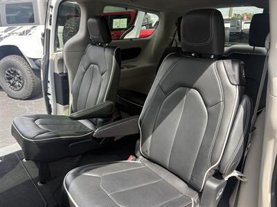 2024 Chrysler Pacifica Limited   - Photo 17 - Lecanto, FL 34461