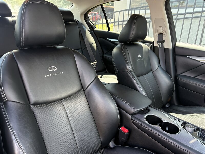 2014 INFINITI Q50 Sport - Photo 18 - Lecanto, FL 34461