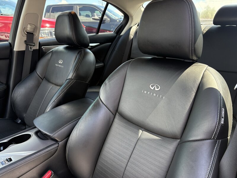 2014 INFINITI Q50 Sport - Photo 8 - Lecanto, FL 34461