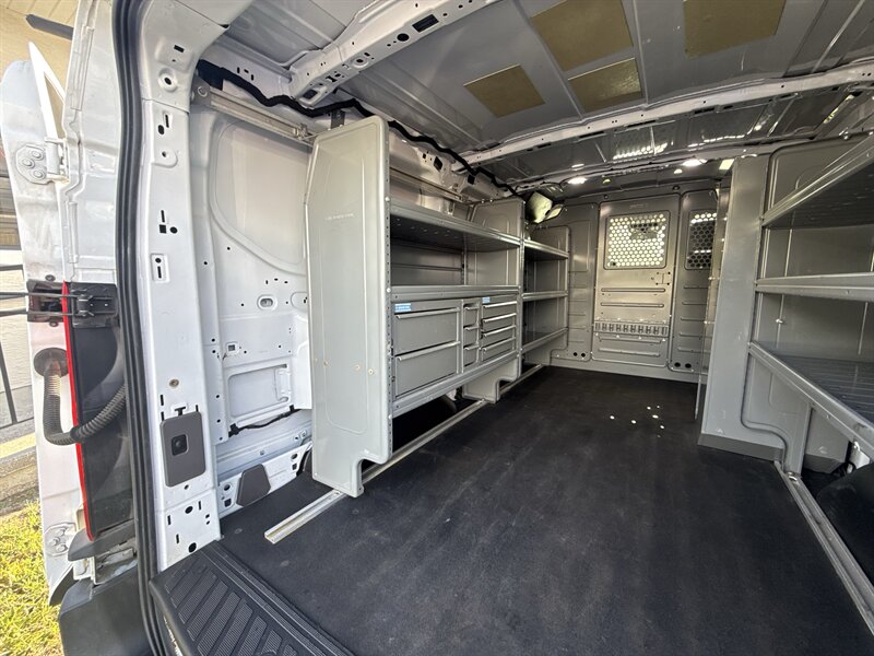 2020 Ford Transit 150 Low Roof - Photo 2 - Lecanto, FL 34461