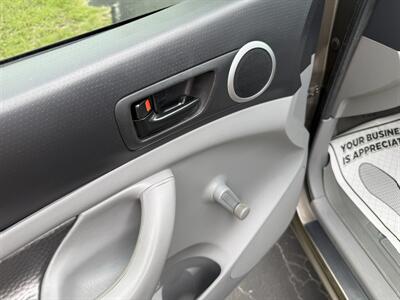 2011 Toyota Tacoma   - Photo 10 - Lecanto, FL 34461