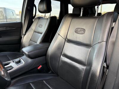 2017 Jeep Grand Cherokee Overland   - Photo 9 - Lecanto, FL 34461