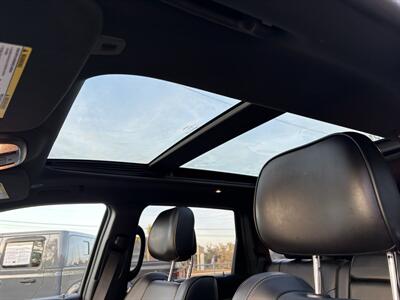 2017 Jeep Grand Cherokee Overland   - Photo 18 - Lecanto, FL 34461