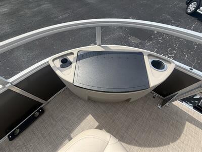 2023 Suntracker 20' Fishing Barge DLX - Photo 18 - Lecanto, FL 34461
