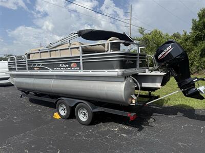 2023 Suntracker 20' Fishing Barge DLX - Photo 3 - Lecanto, FL 34461