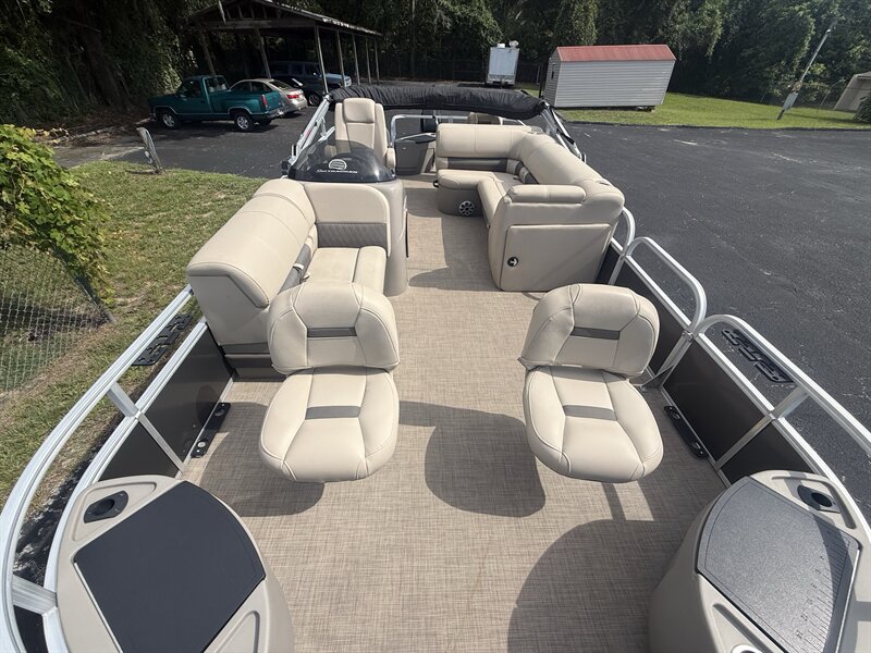 2023 Suntracker 20' Fishing Barge DLX - Photo 16 - Lecanto, FL 34461