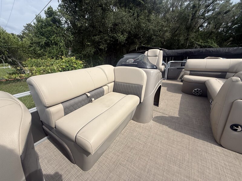 2023 Suntracker 20' Fishing Barge DLX - Photo 20 - Lecanto, FL 34461