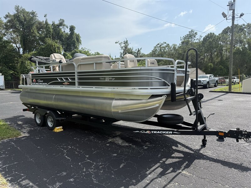 2023 Suntracker 20' Fishing Barge DLX - Photo 6 - Lecanto, FL 34461