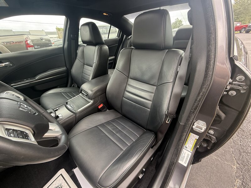 2014 Dodge Charger SXT - Photo 21 - Lecanto, FL 34461