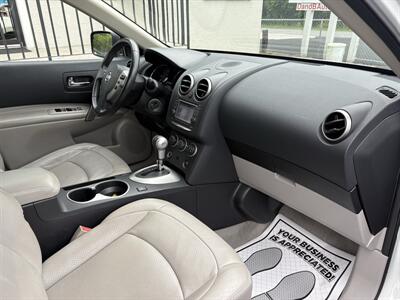2011 Nissan Rogue SL   - Photo 18 - Lecanto, FL 34461