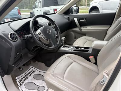 2011 Nissan Rogue SL   - Photo 8 - Lecanto, FL 34461