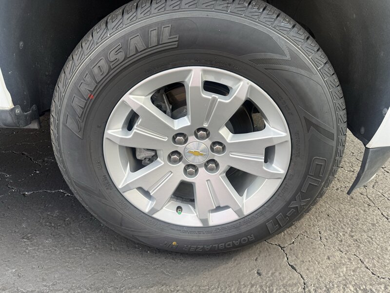2022 Chevrolet Colorado LT - Photo 18 - Lecanto, FL 34461
