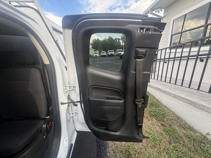2022 Chevrolet Colorado LT - Photo 35 - Lecanto, FL 34461