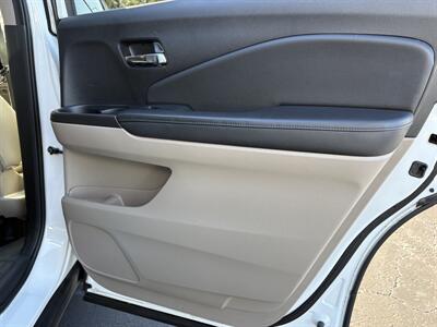 2020 Honda Pilot Elite   - Photo 13 - Lecanto, FL 34461