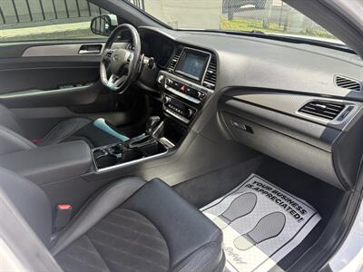 2019 Hyundai SONATA Sport   - Photo 19 - Lecanto, FL 34461