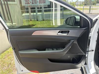 2019 Hyundai SONATA Sport   - Photo 7 - Lecanto, FL 34461