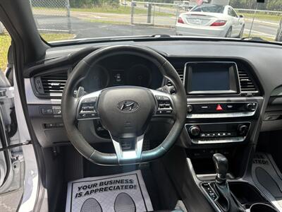 2019 Hyundai SONATA Sport   - Photo 9 - Lecanto, FL 34461