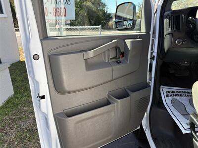 2023 GMC Savana 2500   - Photo 8 - Lecanto, FL 34461