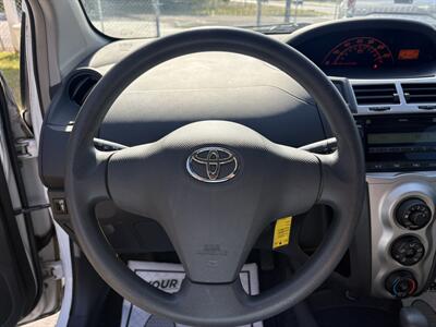 2011 Toyota Yaris   - Photo 10 - Lecanto, FL 34461