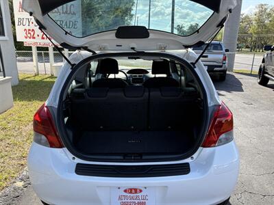 2011 Toyota Yaris   - Photo 19 - Lecanto, FL 34461