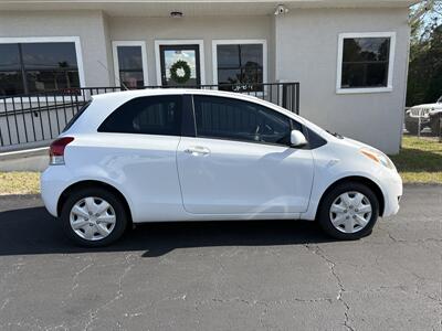 2011 Toyota Yaris   - Photo 4 - Lecanto, FL 34461