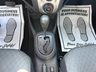 2011 Toyota Yaris   - Photo 14 - Lecanto, FL 34461