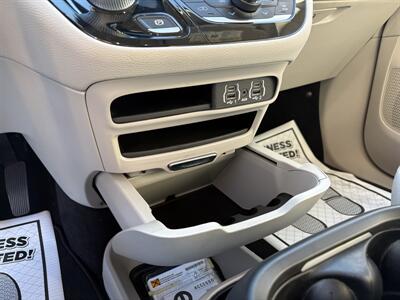 2021 Chrysler Pacifica Touring L   - Photo 13 - Lecanto, FL 34461