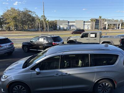 2021 Chrysler Pacifica Touring L   - Photo 6 - Lecanto, FL 34461