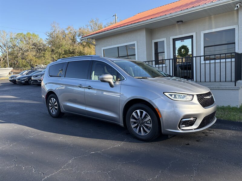 2021 Chrysler Pacifica Touring L  