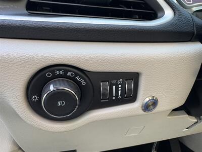 2021 Chrysler Pacifica Touring L   - Photo 18 - Lecanto, FL 34461