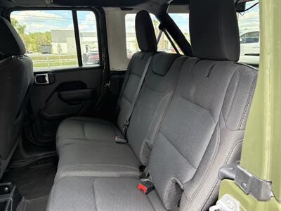 2022 Jeep Wrangler Unlimited Willys   - Photo 27 - Lecanto, FL 34461