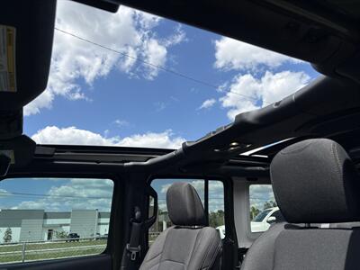 2022 Jeep Wrangler Unlimited Willys   - Photo 35 - Lecanto, FL 34461